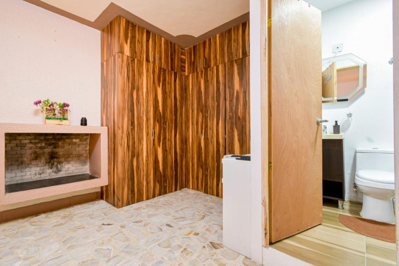 גואדלחארה Hostal Vitta מראה חיצוני תמונה