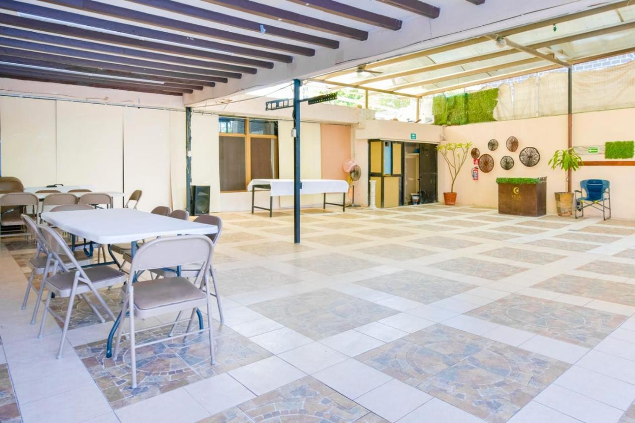 גואדלחארה Hostal Vitta מראה חיצוני תמונה