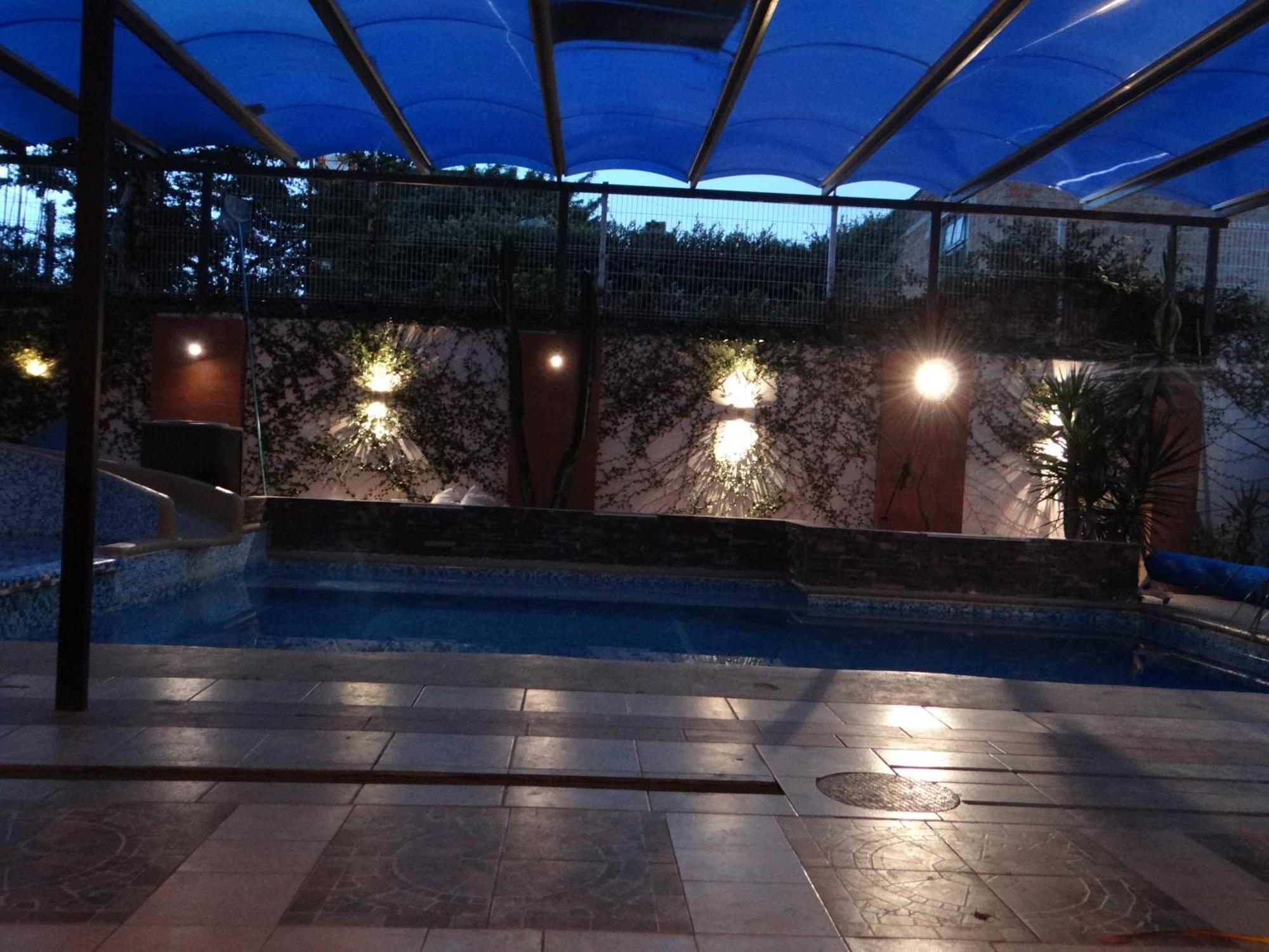 גואדלחארה Hostal Vitta מראה חיצוני תמונה