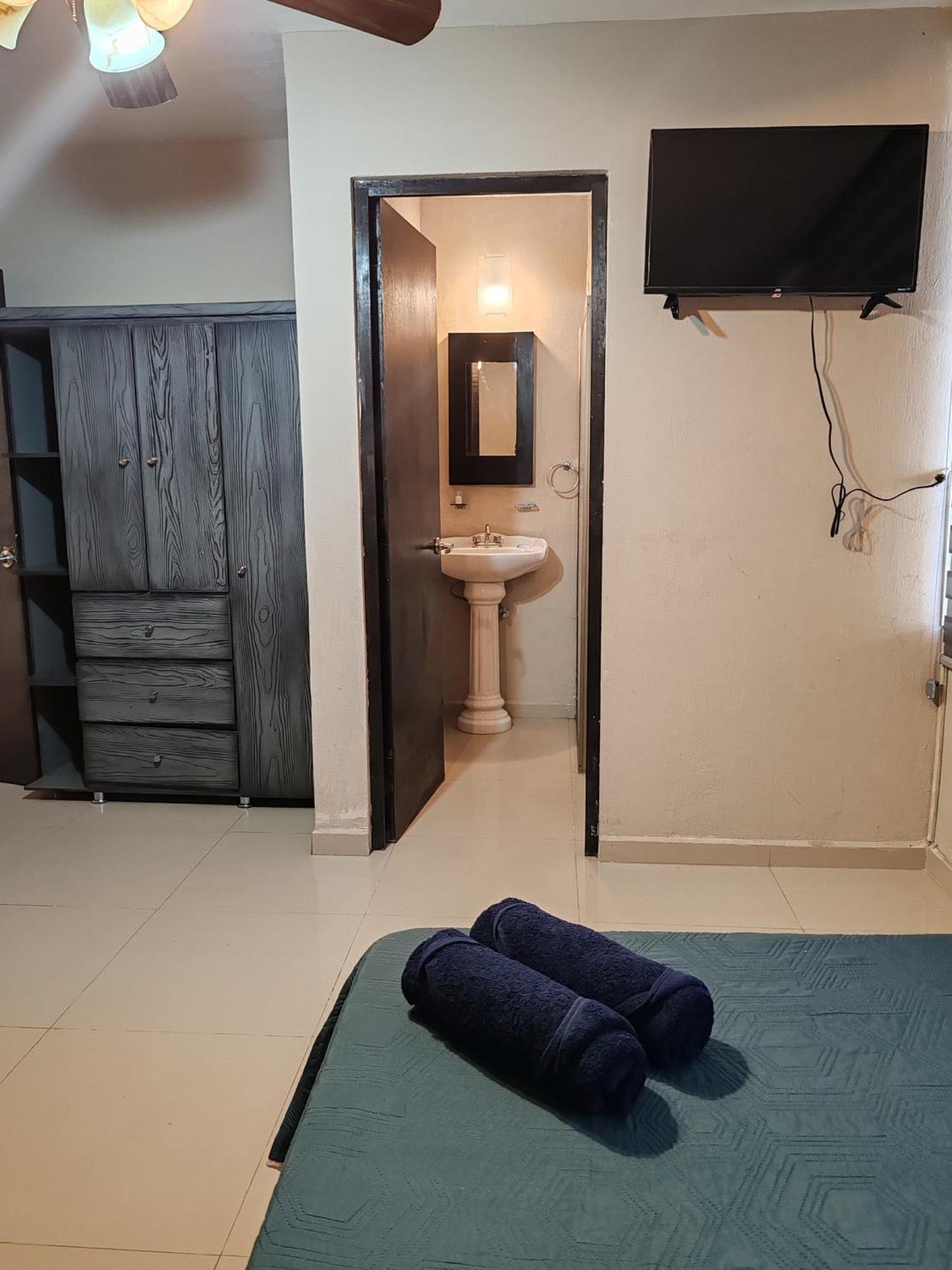גואדלחארה Hostal Vitta מראה חיצוני תמונה