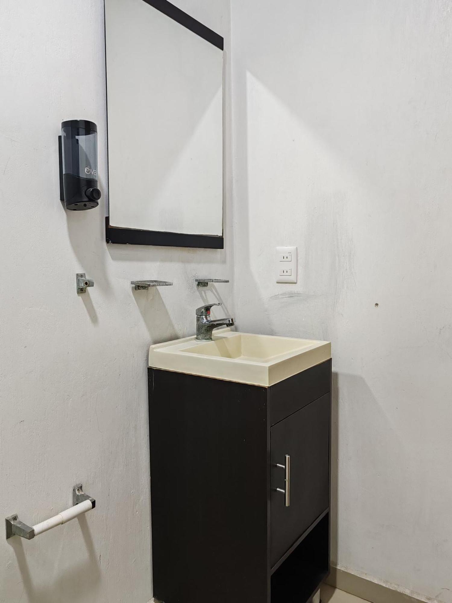 גואדלחארה Hostal Vitta מראה חיצוני תמונה